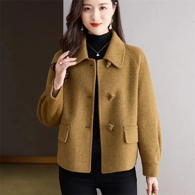 Шерстяное пальто женское 2026 Весна-Осень: Новая модная шерстяная куртка для женщин, короткая верхняя одежда с пуговицами-клевантами, универсальный топ
Шерстяное пальто женское 2026 Весна-Осень: Новая модная шерстяная куртка для женщин, короткая верхняя одежда с пуговицами-клевантами, универсальный топ