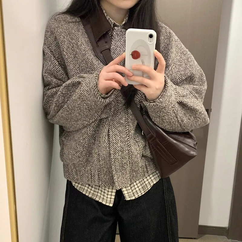 Бейсбольные куртки для девочек, желтые женские летние гонщики, впитывающие влагу овчины из рыбьей кости, жаккардовый трикотаж, сафари, винтажные нечеткие милые дамы
Бейсбольные куртки для девочек, желтые женские летние гонщики, впитывающие влагу овчины из рыбьей кости, жаккардовый трикотаж, сафари, винтажные нечеткие милые дамы