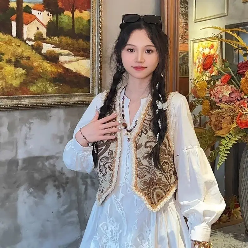 Vintage Boho Indie Folk Style Short Sleeveless Vest Outerwear Waistcoat for Women Summer Tank Top Capes Travel Vest
Vintage Boho Indie Folk Style Short Sleeveless Vest Outerwear Waistcoat for Women Summer Tank Top Capes Travel Vest