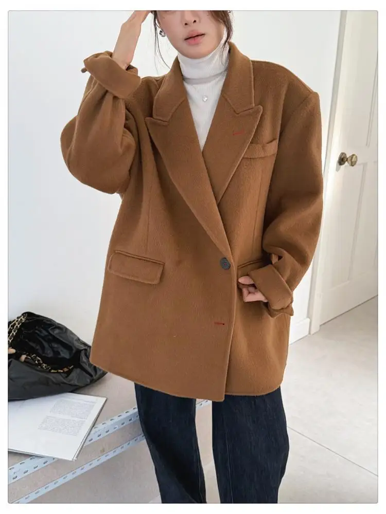 Офисные женские короткие шерстяные куртки 2022, осенне-зимний широкий костюм бойфренда, свободные женские пальто из 100% шерсти контрастного цвета
Офисные женские короткие шерстяные куртки 2022, осенне-зимний широкий костюм бойфренда, свободные женские пальто из 100% шерсти контрастного цвета