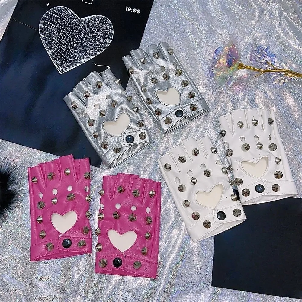 Motor Fingerless Rivet Gloves Leopard Print PU Leather Half-palm Gloves Y2K Gothic Patent Leather Gloves Cosplay
Motor Fingerless Rivet Gloves Leopard Print PU Leather Half-palm Gloves Y2K Gothic Patent Leather Gloves Cosplay