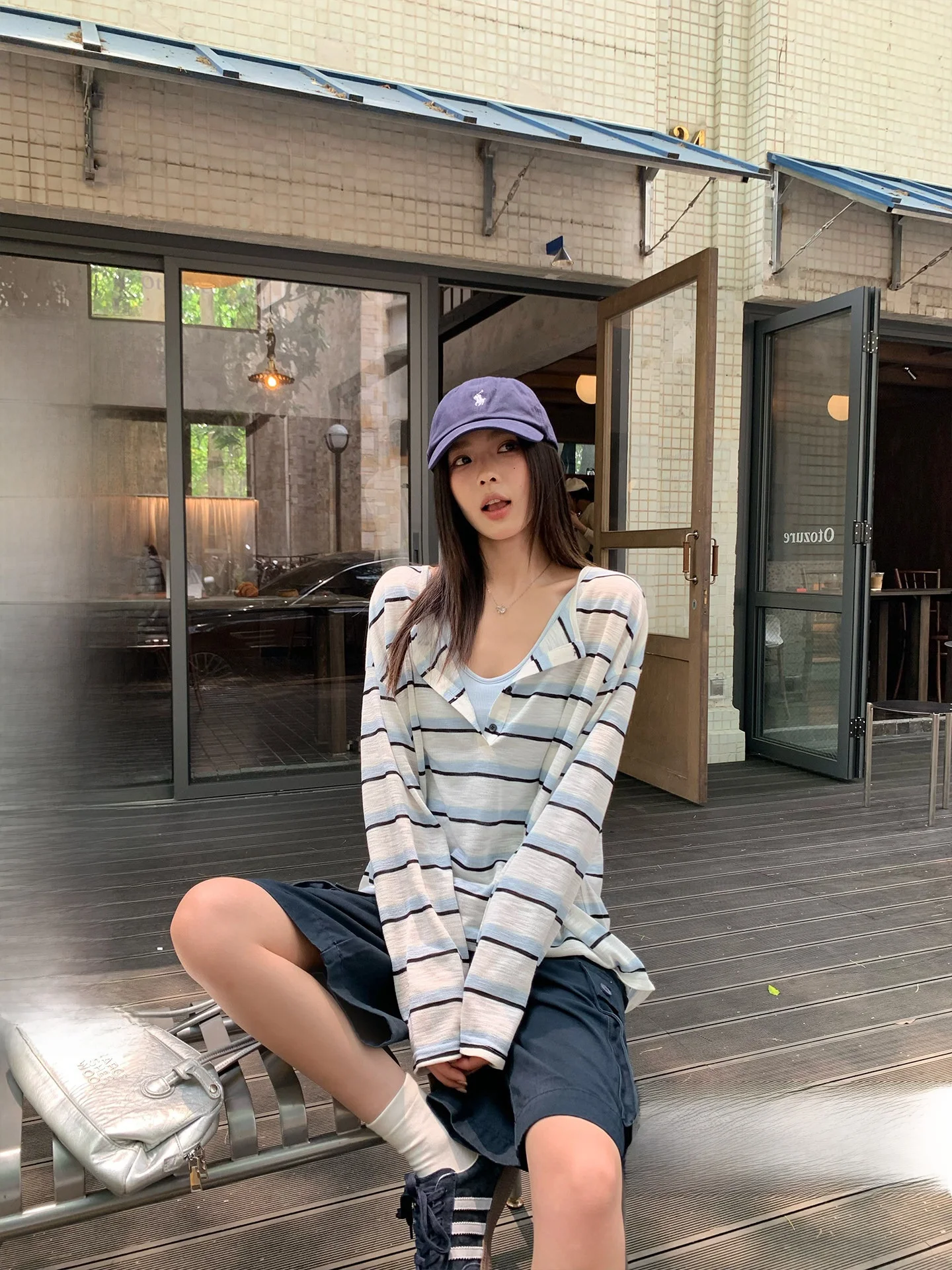 Loose Long Sleeve Women's T-shirt Blue Stripes Summer New Design Sensation Sun Protection Cover up Top Comfortable Korean Style
Loose Long Sleeve Women's T-shirt Blue Stripes Summer New Design Sensation Sun Protection Cover up Top Comfortable Korean Style