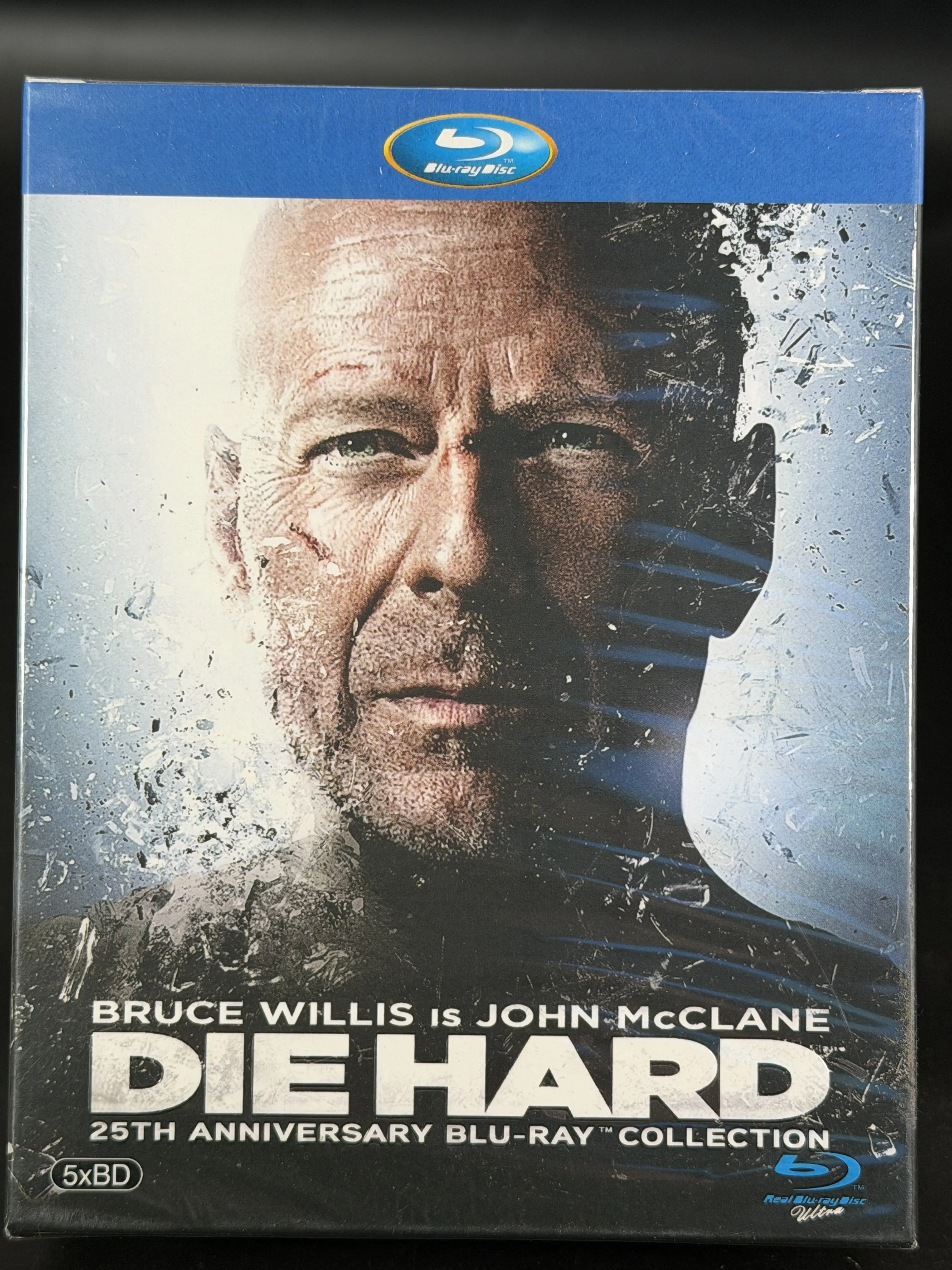 Brand New BD Blu-ray High Definition Die Hard Series Volumes 1–5 Five Disc Set English and Mandarin Audio with Chinese
Brand New BD Blu-ray High Definition Die Hard Series Volumes 1–5 Five Disc Set English and Mandarin Audio with Chinese
