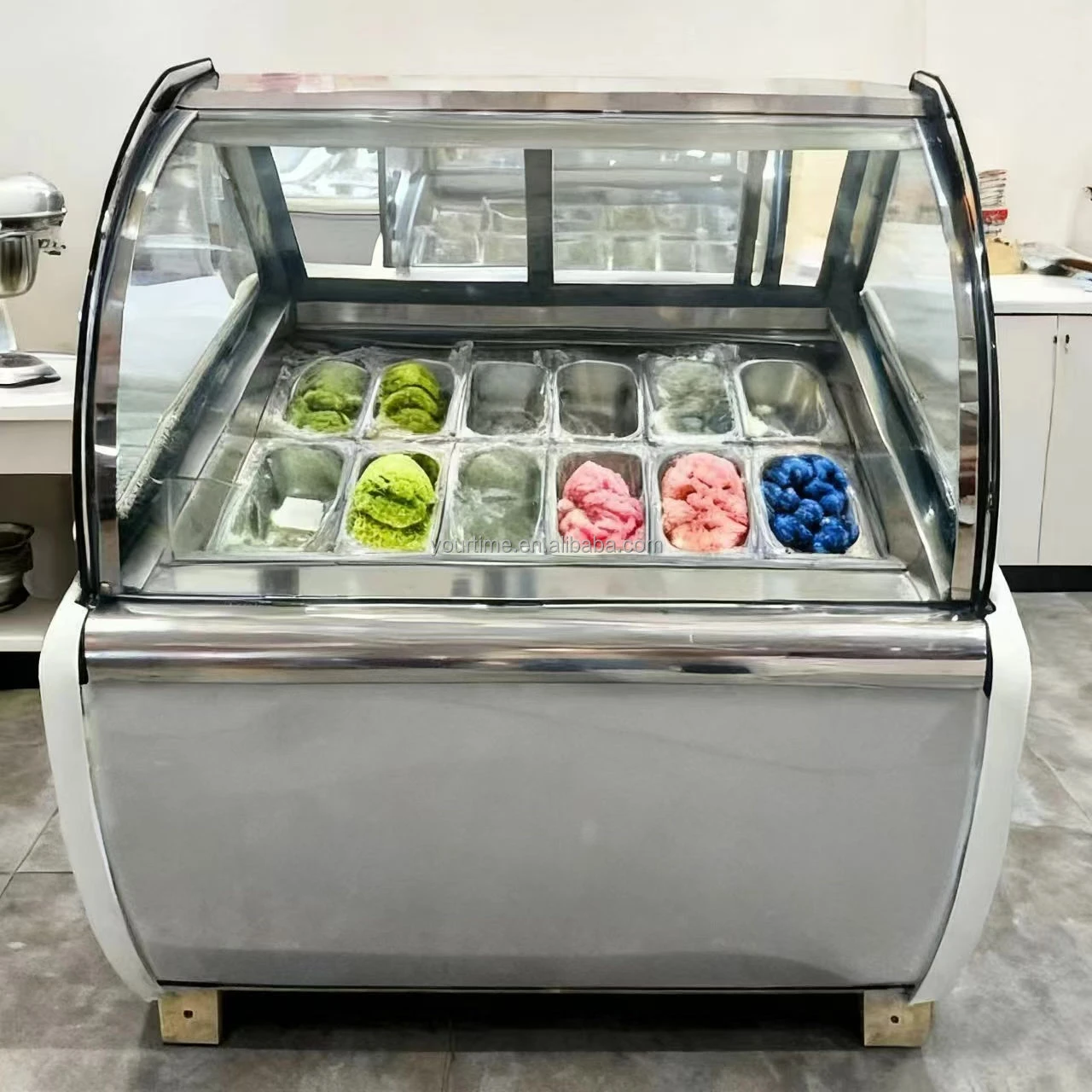 18 Pans Commercial Gelato Display Freezer Stainless Steel LED Energy Saving Ice Cream Showcase For Buffet Cafe Dessert Shop
18 Pans Commercial Gelato Display Freezer Stainless Steel LED Energy Saving Ice Cream Showcase For Buffet Cafe Dessert Shop