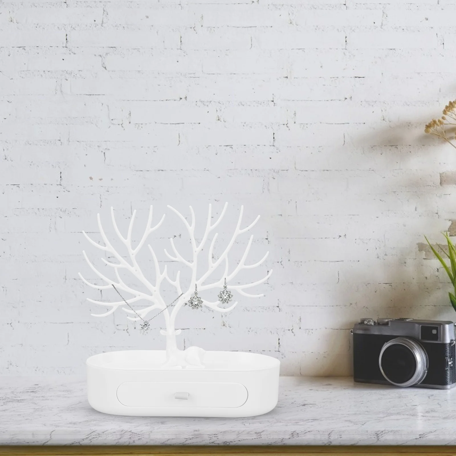 1Pcs Jewelry Storage Tray Deer Storage Box Elegant Desktop Decoration Multifunctional Cosmetics Display Holder Gift
1Pcs Jewelry Storage Tray Deer Storage Box Elegant Desktop Decoration Multifunctional Cosmetics Display Holder Gift