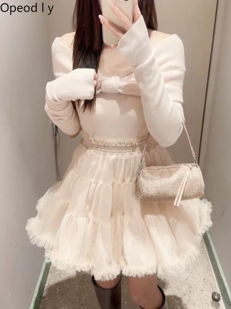 Spring 2026 Ballet Style One-word Collar Off-the-shoulder Top Japanese Original Detachable Sleeves Sweet Women Knitted Sweater
Spring 2026 Ballet Style One-word Collar Off-the-shoulder Top Japanese Original Detachable Sleeves Sweet Women Knitted Sweater