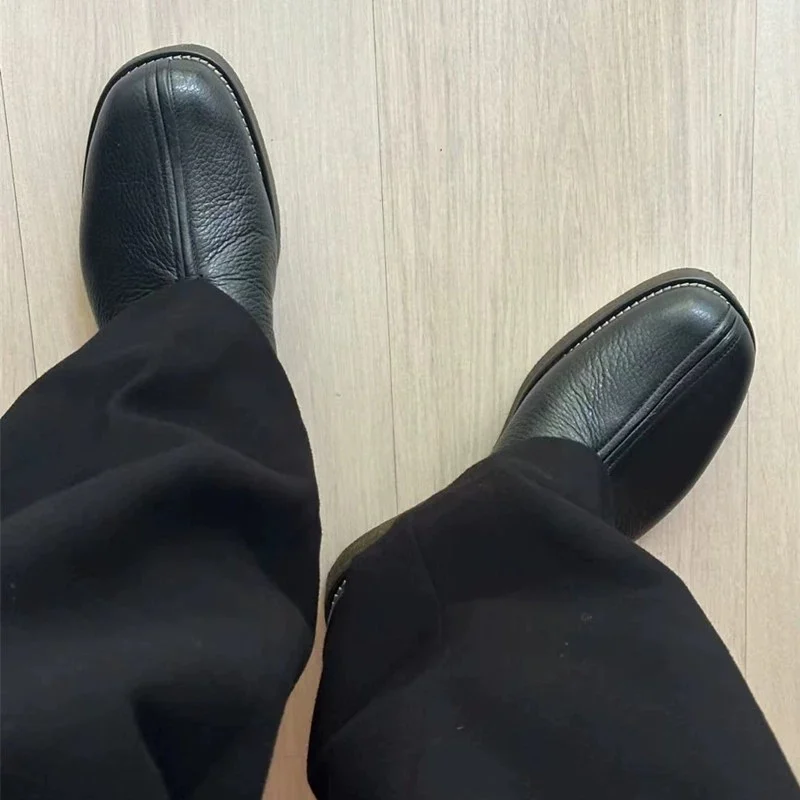 Unisex Retro Thick-Heeled Monk Shoes Low-Top Versatile Breathable Leather Footwear for Men And Women
Unisex Retro Thick-Heeled Monk Shoes Low-Top Versatile Breathable Leather Footwear for Men And Women