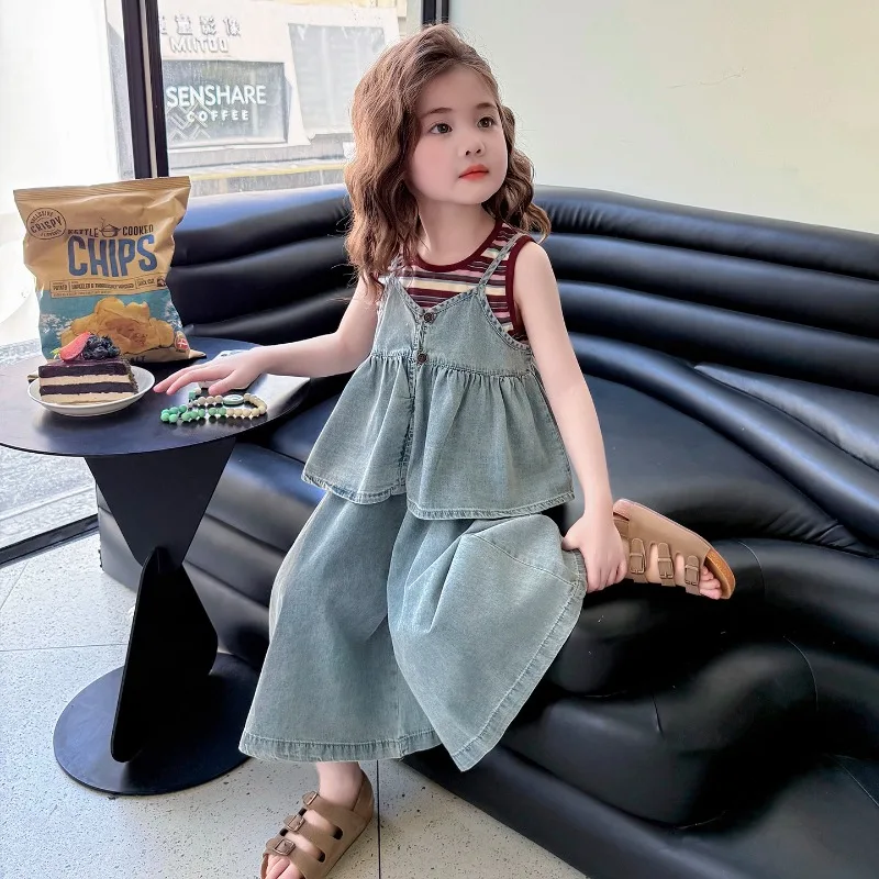 Girls' vest set summer clothes 2026 new stylish children's suspender clothes summer baby denim three piece set trendy
Girls' vest set summer clothes 2026 new stylish children's suspender clothes summer baby denim three piece set trendy