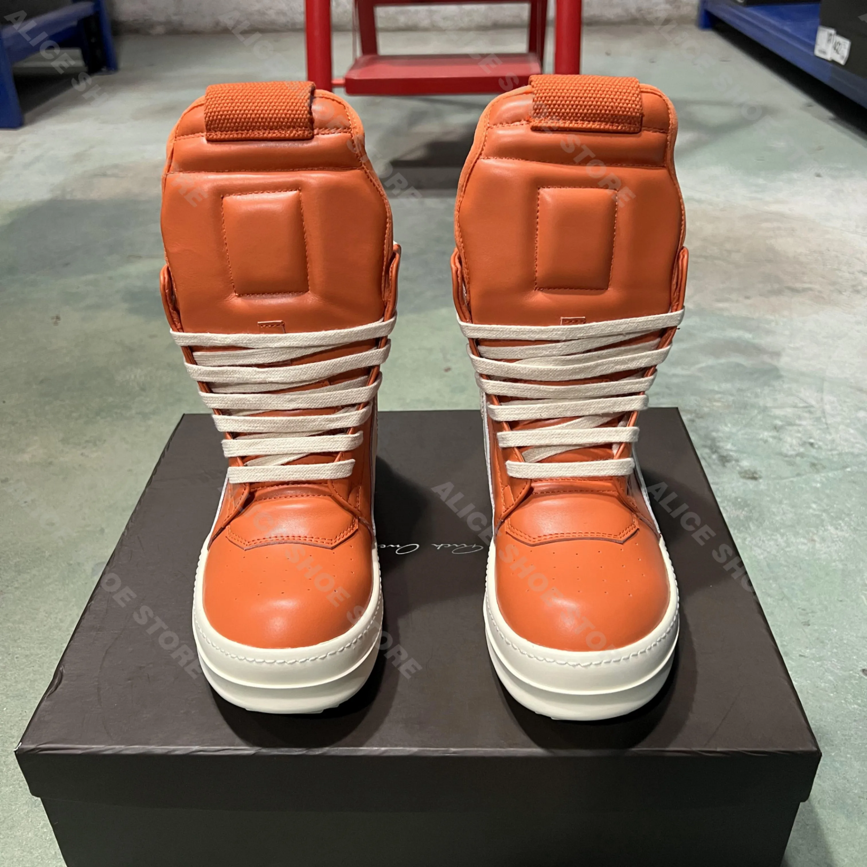 Ricks Designer Women Ankle Boot Men Trainer Lace Up High Top owens Geobasket Orange Leather Zip Flat Platform Luxury Shoe
Ricks Designer Women Ankle Boot Men Trainer Lace Up High Top owens Geobasket Orange Leather Zip Flat Platform Luxury Shoe
