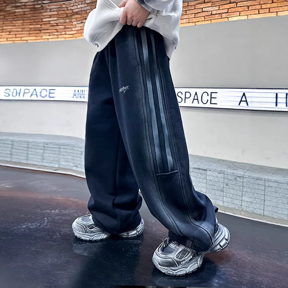 Autumn Big Boys Causal Pants Kids Loose Cotton Sports Pants 120-170 Black Grey Trousers for Children Spring Kids Clothing 2025
Autumn Big Boys Causal Pants Kids Loose Cotton Sports Pants 120-170 Black Grey Trousers for Children Spring Kids Clothing 2025