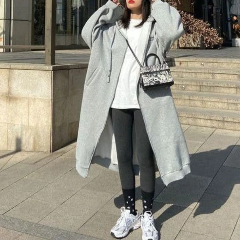 Plush and Thick Long Hooded Hoodie 2025 Winter Loose Large Size Over Knee Zipper Cardigan Looks Thin and Warm Jacket
Plush and Thick Long Hooded Hoodie 2025 Winter Loose Large Size Over Knee Zipper Cardigan Looks Thin and Warm Jacket