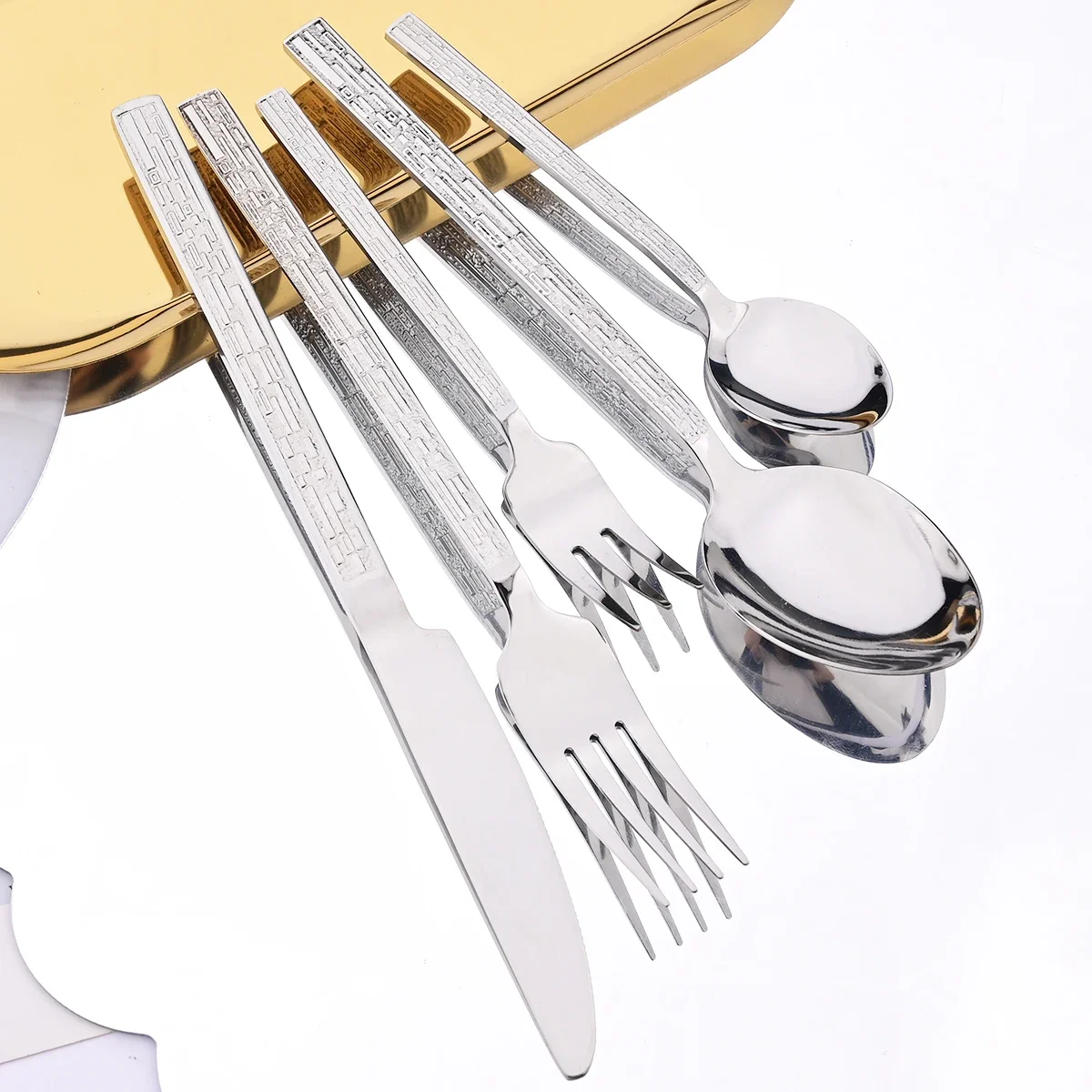4/5pcs Silver Carved Handle Tableware Mirror Stainless Steel Dinnerware Set Knife Fork Spoon Cake Fork Teaspoon Flatware Set
4/5pcs Silver Carved Handle Tableware Mirror Stainless Steel Dinnerware Set Knife Fork Spoon Cake Fork Teaspoon Flatware Set