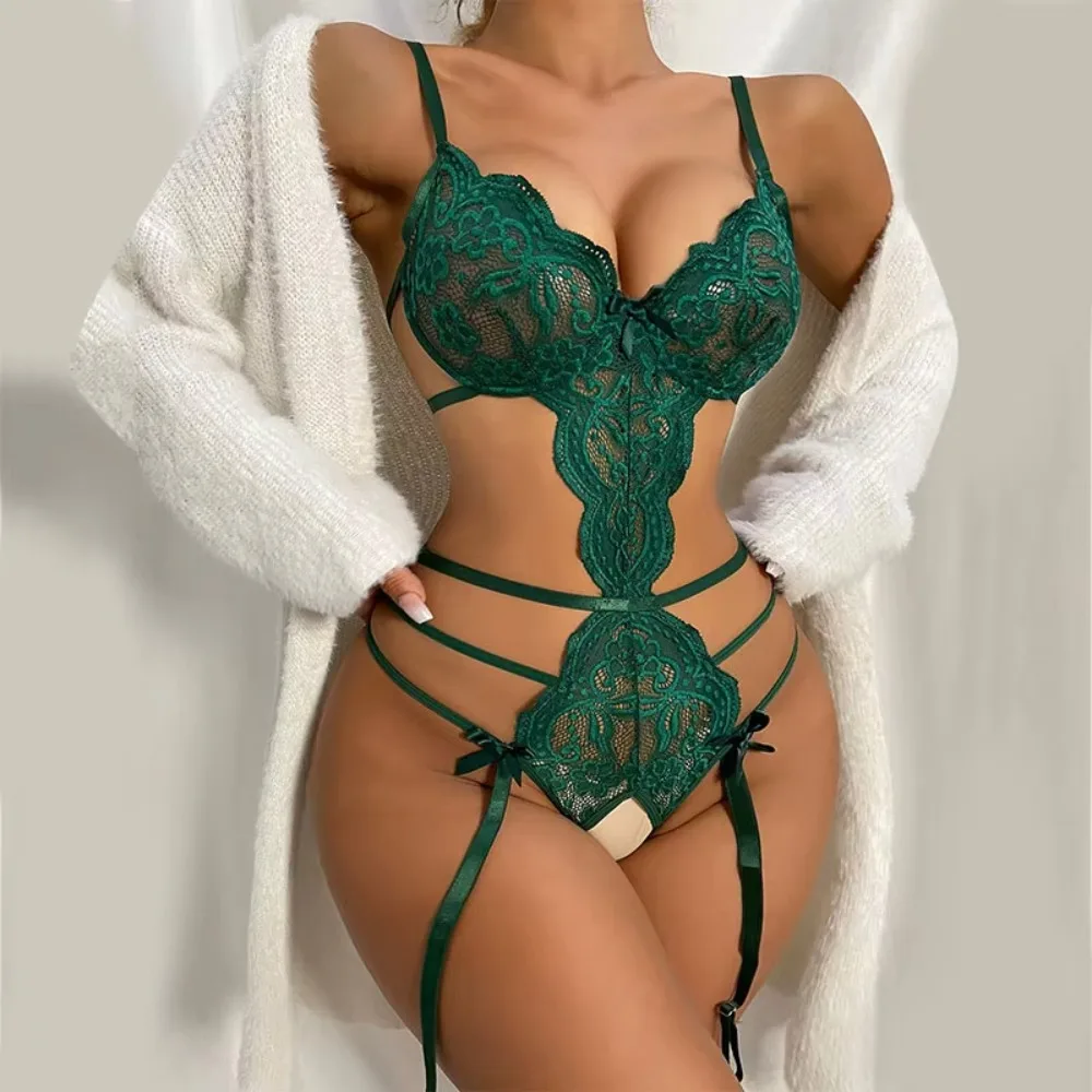 Lace Seamless Bodysuit Sexy Lingerie Sets Open Pajamas Deep V Bra Crotchless Garters Set Hot Women's See-Through Exotic Lingerie
Lace Seamless Bodysuit Sexy Lingerie Sets Open Pajamas Deep V Bra Crotchless Garters Set Hot Women's See-Through Exotic Lingerie