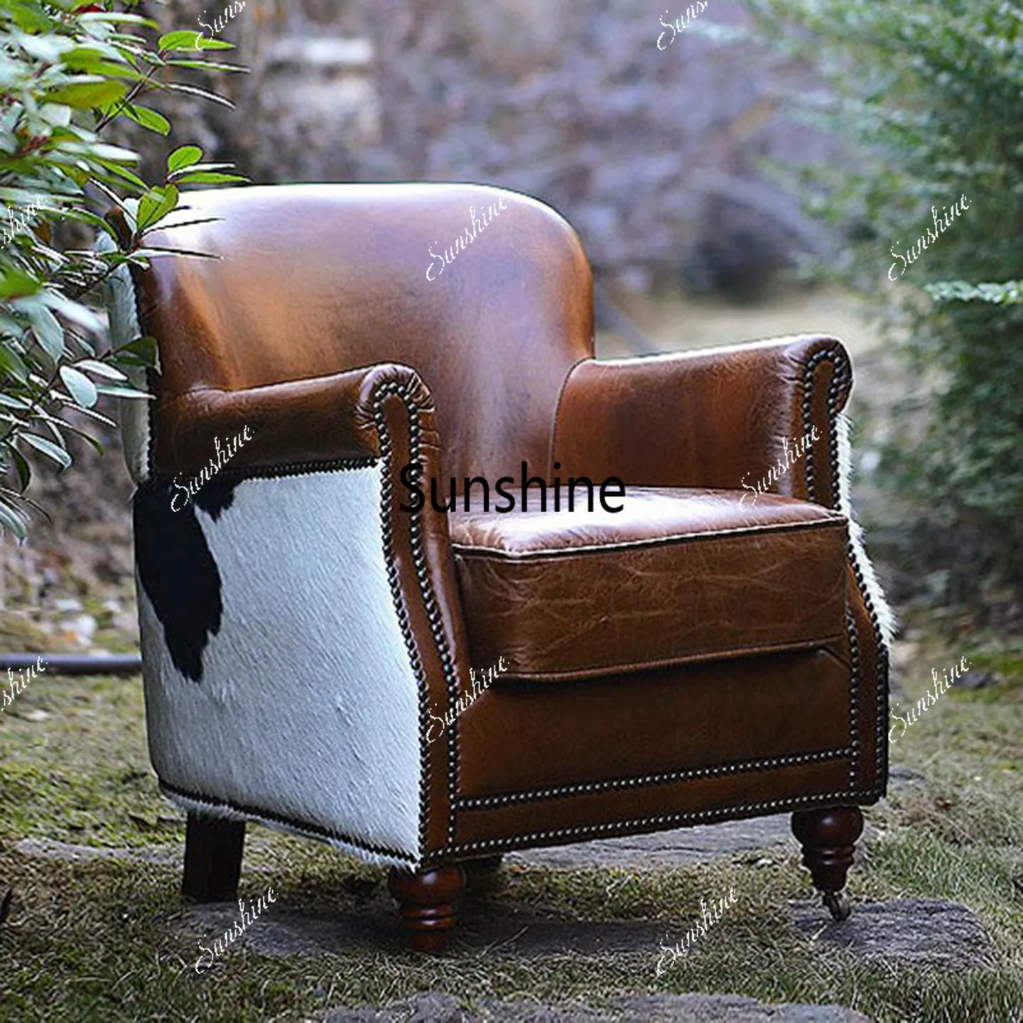 Medieval black and white milk cowhide single sofa chair
Medieval black and white milk cowhide single sofa chair