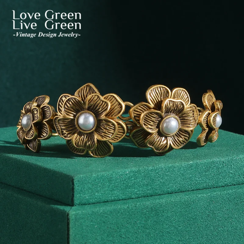 Vintage Pearl Flower Bracelet Luxury Antique Gold Color Camellia Leaf Charm Mothers Day Gift Summer Jewelry Accessories 2025 New
Vintage Pearl Flower Bracelet Luxury Antique Gold Color Camellia Leaf Charm Mothers Day Gift Summer Jewelry Accessories 2025 New