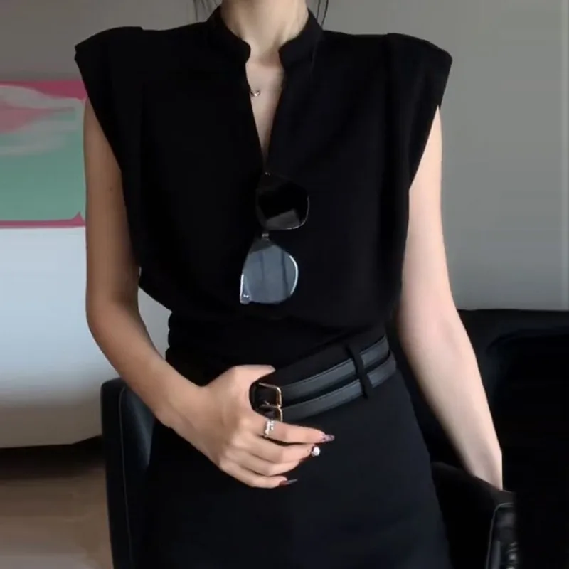 Короткие футболки с v-образным вырезом, однотонная корейская модная весенне-летняя футболка для женщин, элегантная простая футболка без рукавов Ropa De Mujer
Короткие футболки с v-образным вырезом, однотонная корейская модная весенне-летняя футболка для женщин, элегантная простая футболка без рукавов Ropa De Mujer