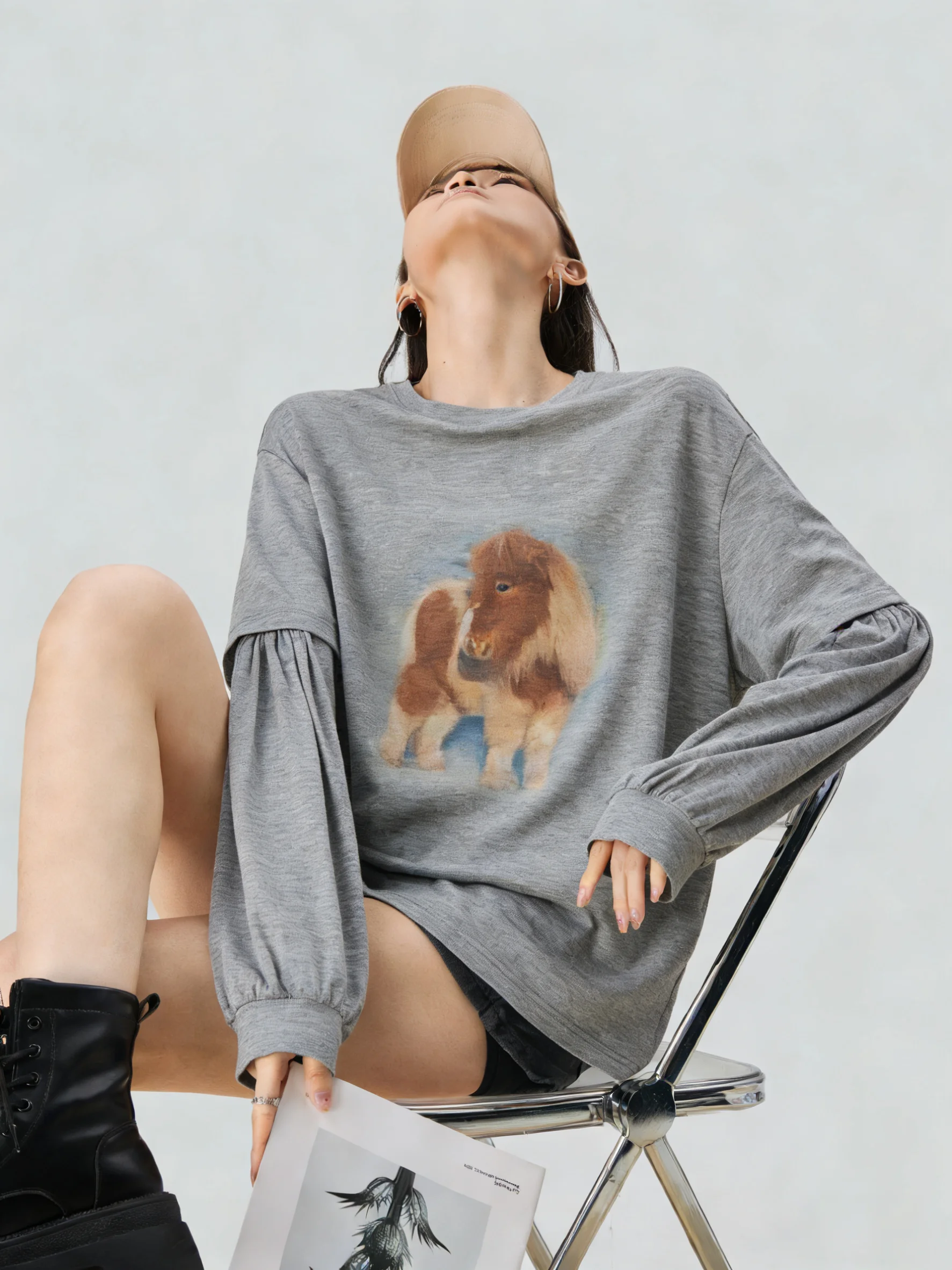 Женская толстовка с принтом и длинными рукавами, весна 2026, новый уникальный дизайн, свободный крой, корейский стиль, круглый вырез
Женская толстовка с принтом и длинными рукавами, весна 2026, новый уникальный дизайн, свободный крой, корейский стиль, круглый вырез