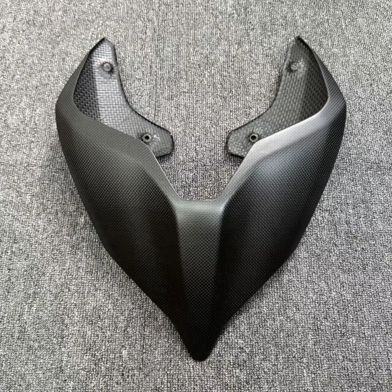 Для Ducati Streetfighter Panigale V4 V4S V4R V2 задняя крышка из углеродного волокна, задний обтекатель, задний горб, чехол на одно сиденье, задний хвостовой горб
Для Ducati Streetfighter Panigale V4 V4S V4R V2 задняя крышка из углеродного волокна, задний обтекатель, задний горб, чехол на одно сиденье, задний хвостовой горб