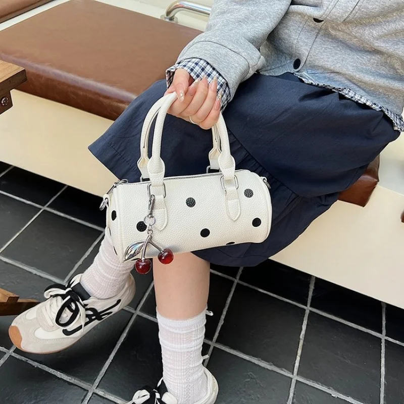 Fashionable Women's Tote Bag Crafted From Fine Leather Featuring Famous Designer Inspired And Casual Vintage Look
Fashionable Women's Tote Bag Crafted From Fine Leather Featuring Famous Designer Inspired And Casual Vintage Look 