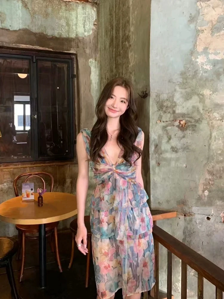 XZY plus Size Floral Print V-Neck Dress Women's Summer Romantique Vacation Style Short Skirt French Style Slim Fit High Waist
XZY plus Size Floral Print V-Neck Dress Women's Summer Romantique Vacation Style Short Skirt French Style Slim Fit High Waist