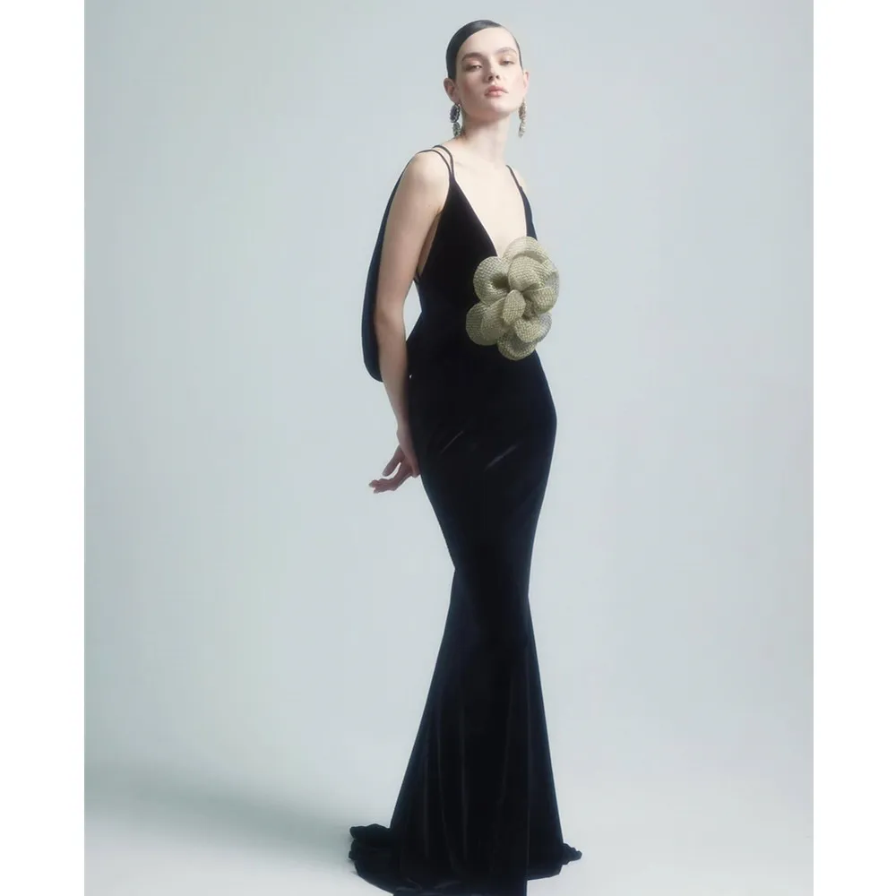 Sexy Deep V Neck Backless Velvet Dress Casual Long Evening Gown Wedding Anniversary Performance Party Wear for Women 26-35
Sexy Deep V Neck Backless Velvet Dress Casual Long Evening Gown Wedding Anniversary Performance Party Wear for Women 26-35