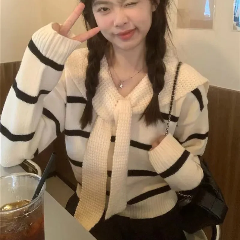 Patchwork Striped Knit Sweater Women Sailor Collar Long Sleeve Pullover Sweet Pretty Style Chic Christmas Female Jumpers Tops
Patchwork Striped Knit Sweater Women Sailor Collar Long Sleeve Pullover Sweet Pretty Style Chic Christmas Female Jumpers Tops