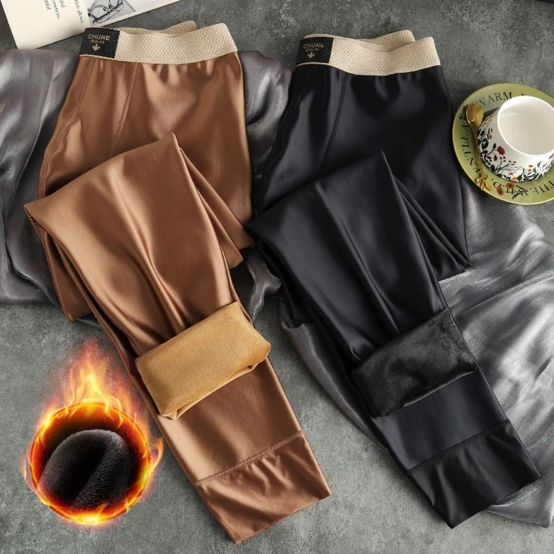 Winter Thermal Underwear Bottoms Men's Pants Satin Thick Keep Warm Long Johns Trendy Comfortable Breathable Underpants Autumn
Winter Thermal Underwear Bottoms Men's Pants Satin Thick Keep Warm Long Johns Trendy Comfortable Breathable Underpants Autumn