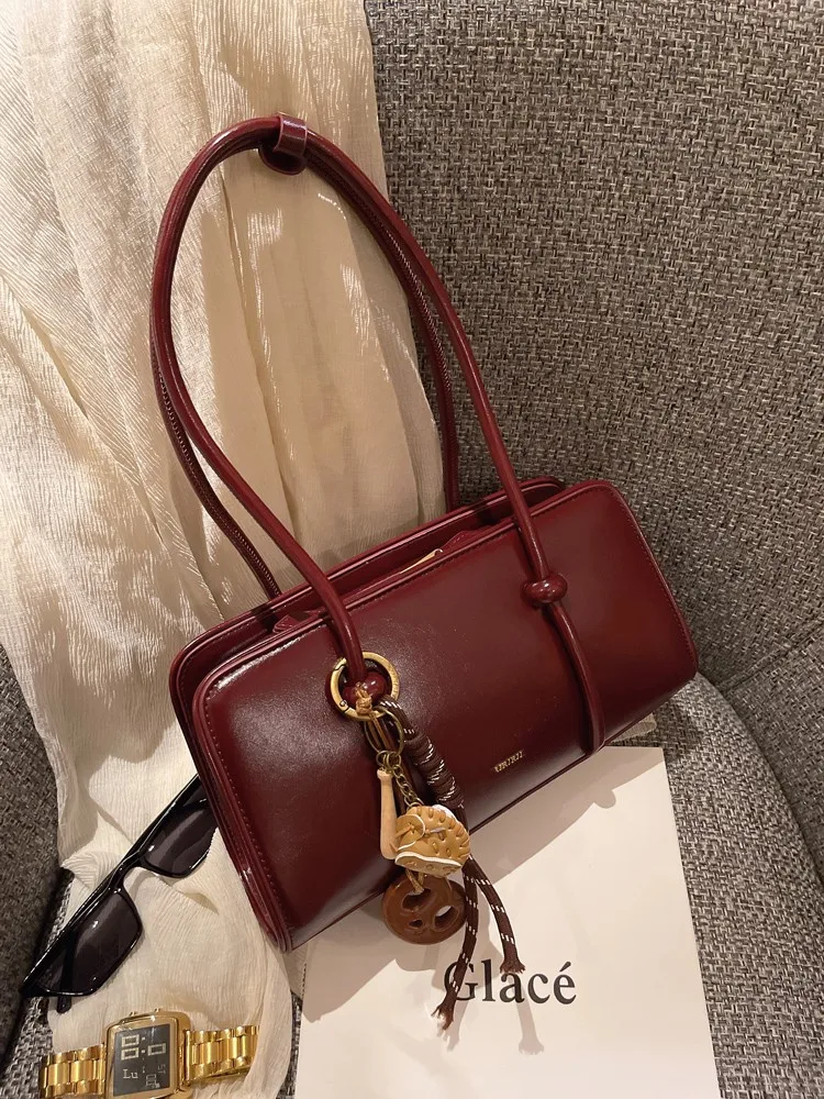 Hong Kong Fonck Urban Minimalist Style Women's Underarm Bag Vintage Oil Wax Leather Single Shoulder Crossbody Tote Bag
Hong Kong Fonck Urban Minimalist Style Women's Underarm Bag Vintage Oil Wax Leather Single Shoulder Crossbody Tote Bag