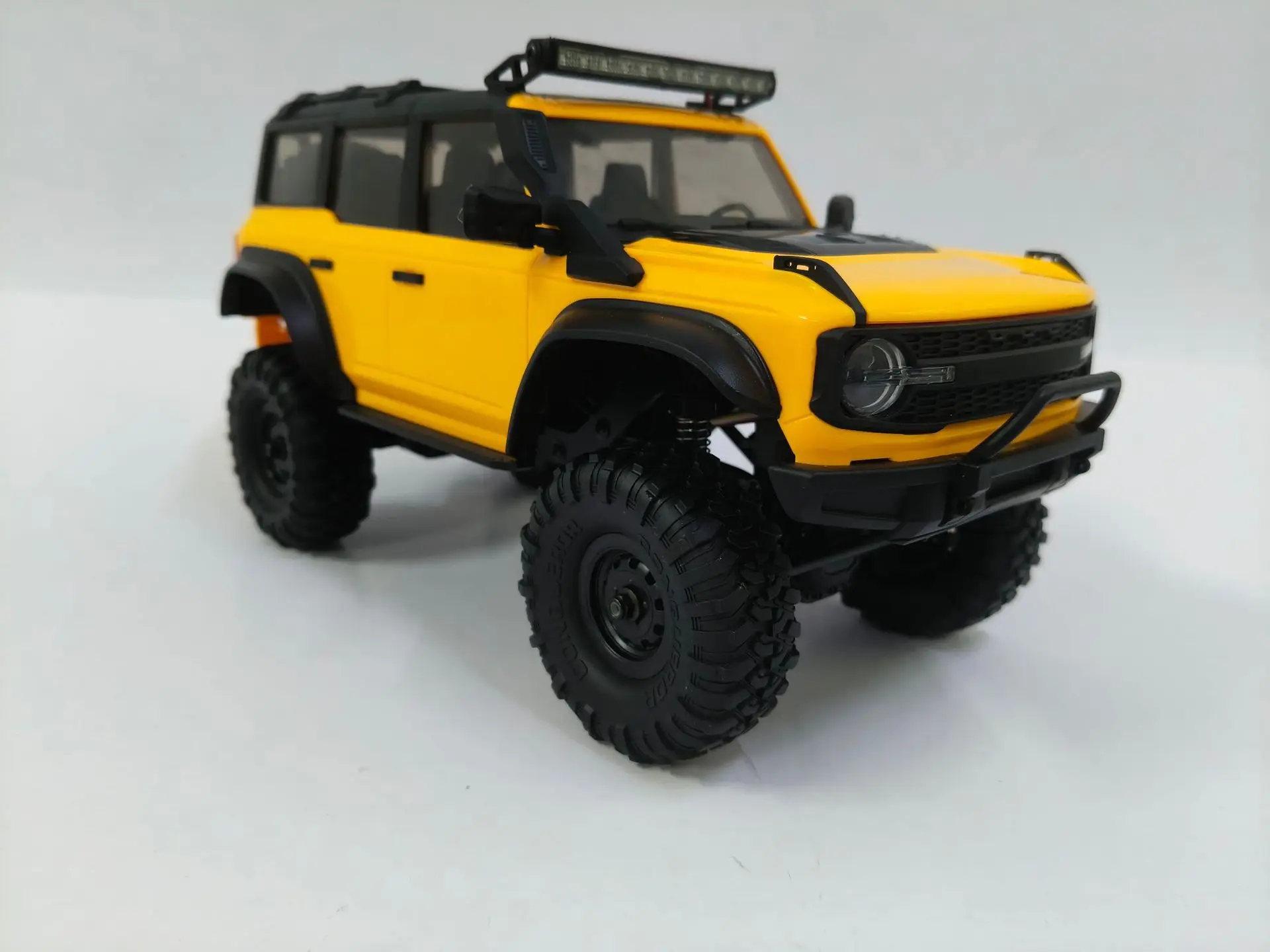 Huangbo R1601~R1609 1:16 Rc Car 2.4g Full Scale Simulation Climbing Off-Road Vehicle Model Adult Boys Remote Control Toys Xmas
Huangbo R1601~R1609 1:16 Rc Car 2.4g Full Scale Simulation Climbing Off-Road Vehicle Model Adult Boys Remote Control Toys Xmas
