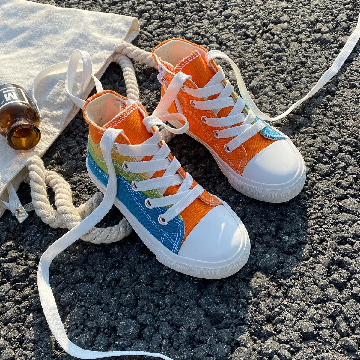 Girls Side Zippers Canvas Shoes Children High Top Canvas Shoes Panelled Boys Casual Shoes Front Lacing Wear Resistant Antiskid
Girls Side Zippers Canvas Shoes Children High Top Canvas Shoes Panelled Boys Casual Shoes Front Lacing Wear Resistant Antiskid