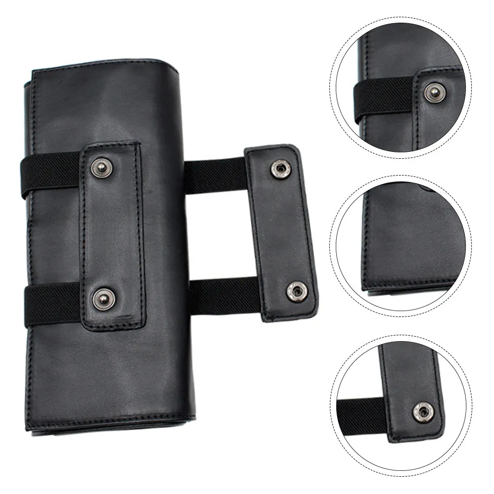 Минималистичный чехол для парикмахерских инструментов из премиального полиуретана, компактный дизайн, удобно носить с собой для путешествий и работы.
Минималистичный чехол для парикмахерских инструментов из премиального полиуретана, компактный дизайн, удобно носить с собой для путешествий и работы.