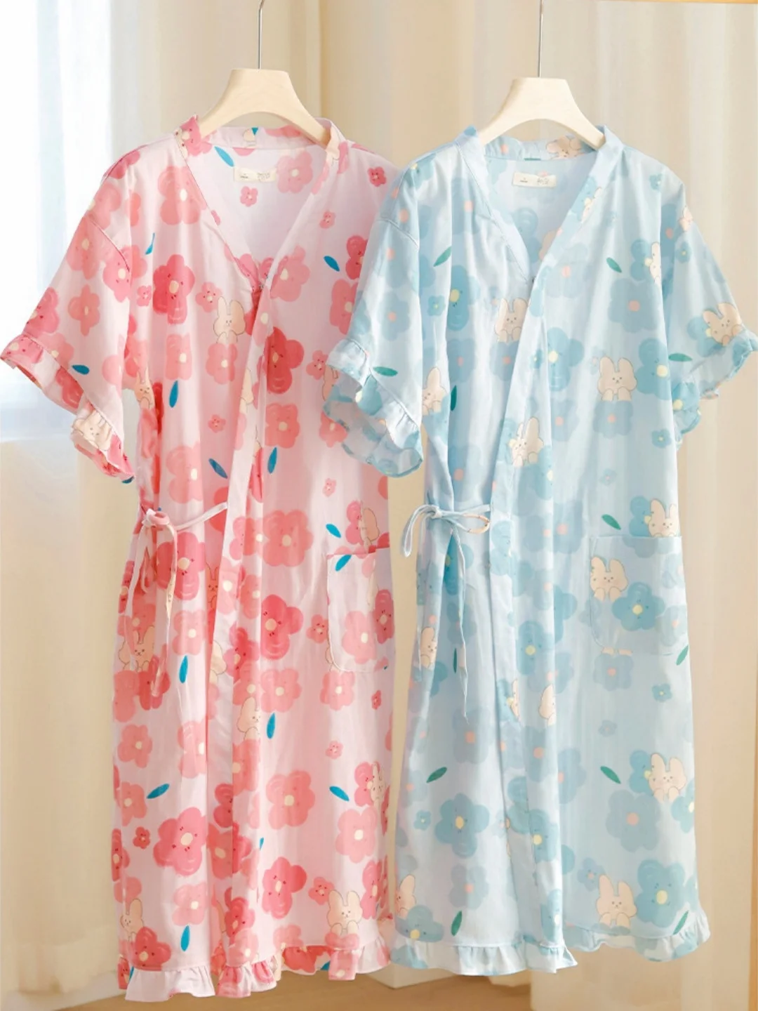 Summer Sweet Style V-Neck Short Sleeve Floral Print Sleep Dress Women's Anti-Aging Mid-Length Loose plus Size Home Clothes
Summer Sweet Style V-Neck Short Sleeve Floral Print Sleep Dress Women's Anti-Aging Mid-Length Loose plus Size Home Clothes