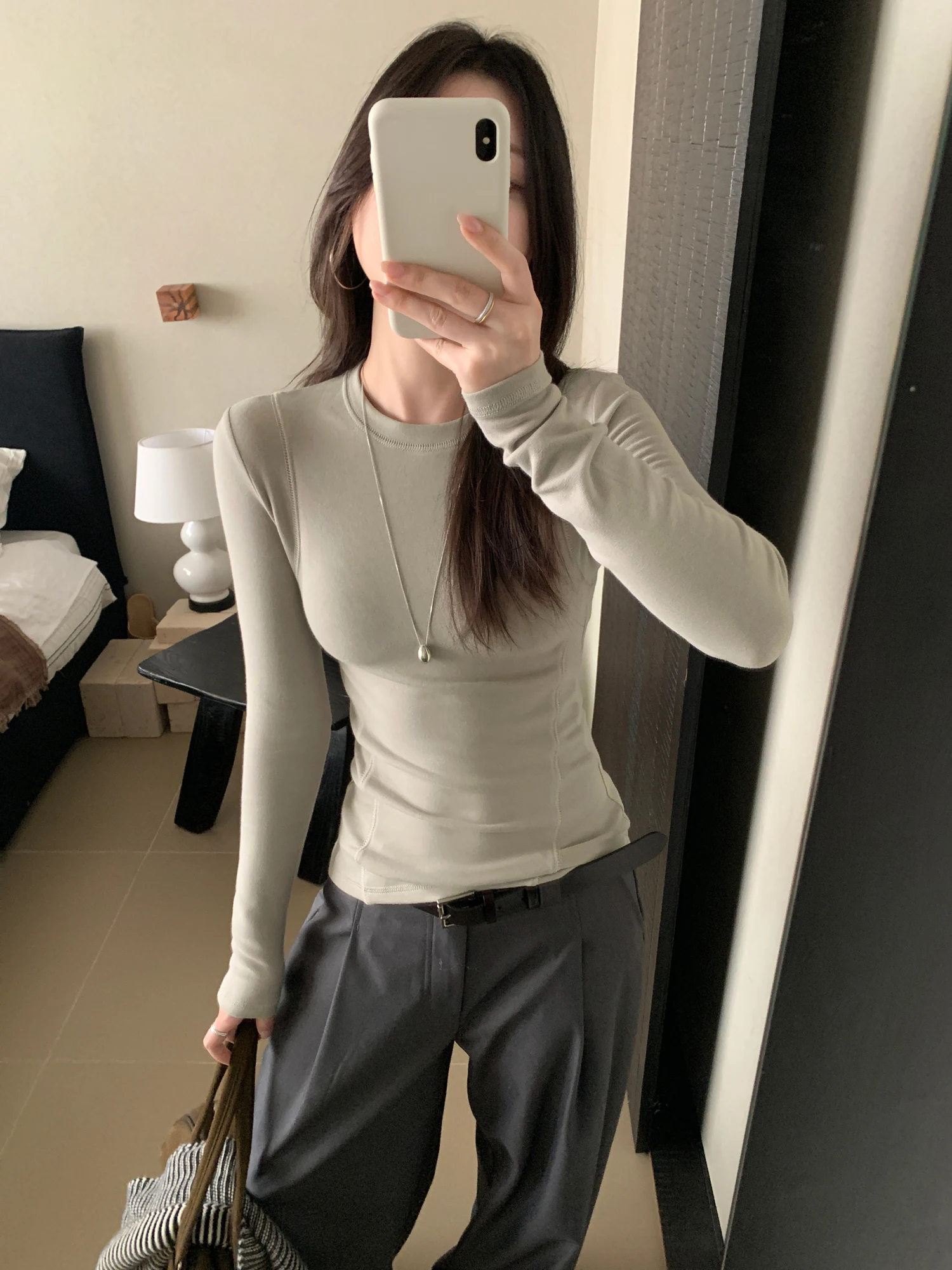 4 цвета SML, весна-осень 2026, топы в корейском стиле для девочек, тонкая базовая теплая футболка с длинными рукавами, женские футболки femme (XY1504)
4 цвета SML, весна-осень 2026, топы в корейском стиле для девочек, тонкая базовая теплая футболка с длинными рукавами, женские футболки femme (XY1504)