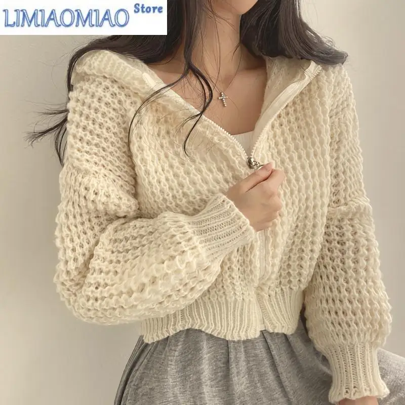 Women Knitwear Sweater Zipper Coat Korea Autumn Winter Hooded Cardigan Short Tops Design Sense Coarse Needle Lapel Collar Loose
Women Knitwear Sweater Zipper Coat Korea Autumn Winter Hooded Cardigan Short Tops Design Sense Coarse Needle Lapel Collar Loose