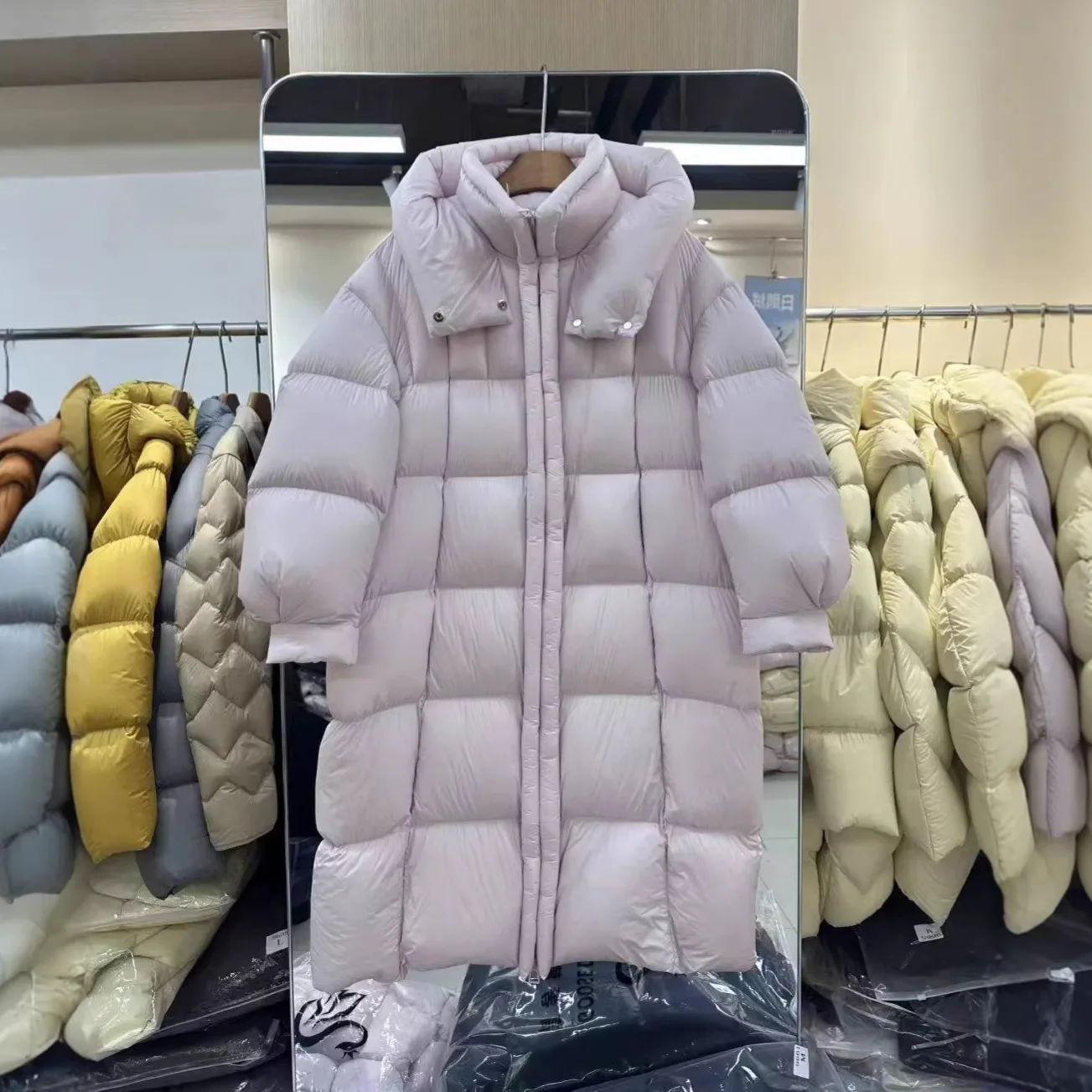 White Duck Down Puffer Loose Parka Wommen Thicken Warm Jacket 2026 New Loose Women's Mid-Length White Duck Down Coat with Hood
White Duck Down Puffer Loose Parka Wommen Thicken Warm Jacket 2026 New Loose Women's Mid-Length White Duck Down Coat with Hood