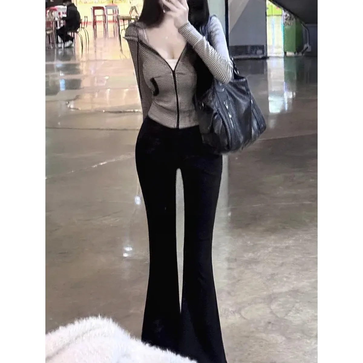Dongda Gate High Waist Flared Comfortable Elastic Casual Pants Two Piece Set Leg Lengthening Slimming High Waist Micro Flare
Dongda Gate High Waist Flared Comfortable Elastic Casual Pants Two Piece Set Leg Lengthening Slimming High Waist Micro Flare