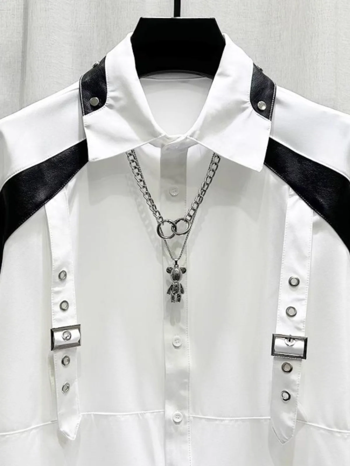 Trendy Oversized Casual Men's Shirt with Shoulder Straps Long Sleeve Loose Fit Versatile Youthful Style Standard Tailoring
Trendy Oversized Casual Men's Shirt with Shoulder Straps Long Sleeve Loose Fit Versatile Youthful Style Standard Tailoring