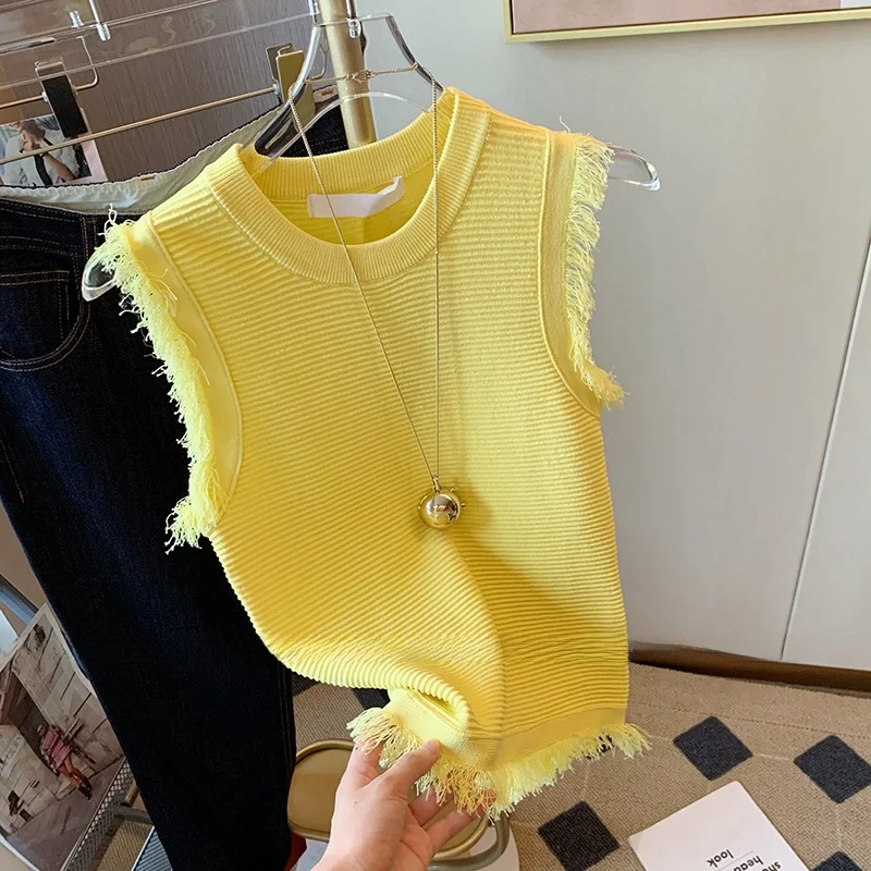 Unique Knitted Yellow Tassel Vest Women's Summer Outerwear Sleeveless Top Korean Style Slim Fit round Neck Short Length
Unique Knitted Yellow Tassel Vest Women's Summer Outerwear Sleeveless Top Korean Style Slim Fit round Neck Short Length