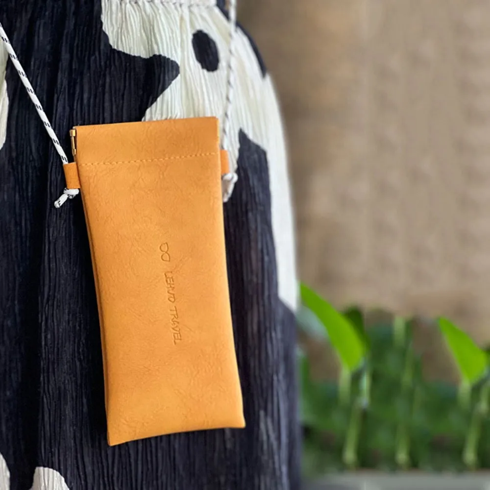 Sunglasses Pouch PU Leather Glasses Bag Eyewear Protector Case Cosmetic Bag Glasses Storage Bag Self-closing Shoulder Bag 
Sunglasses Pouch PU Leather Glasses Bag Eyewear Protector Case Cosmetic Bag Glasses Storage Bag Self-closing Shoulder Bag