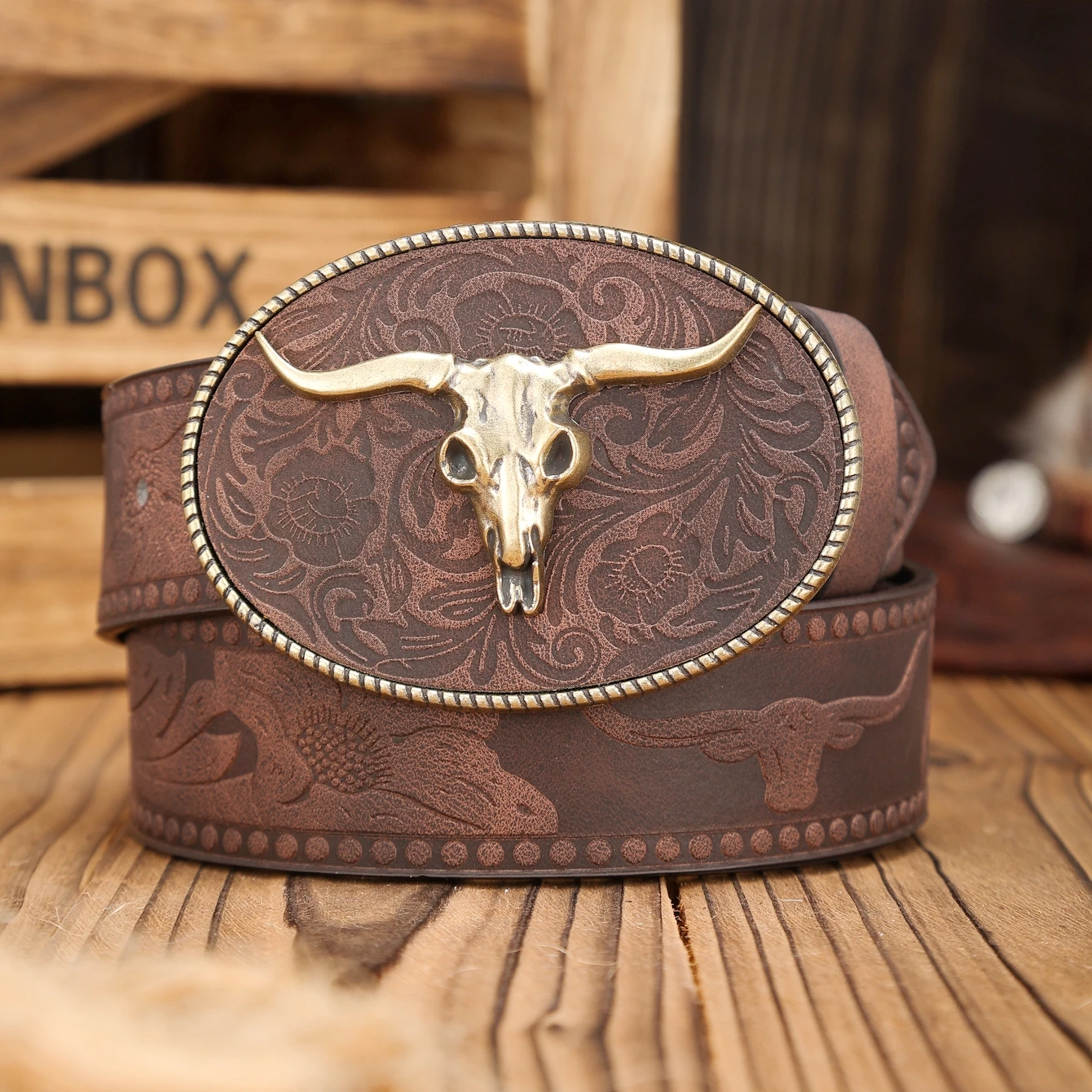 A Western-buckle PU belt suitable for both men and women, a unique and retro brown belt (with perforated nails included)
A Western-buckle PU belt suitable for both men and women, a unique and retro brown belt (with perforated nails included)