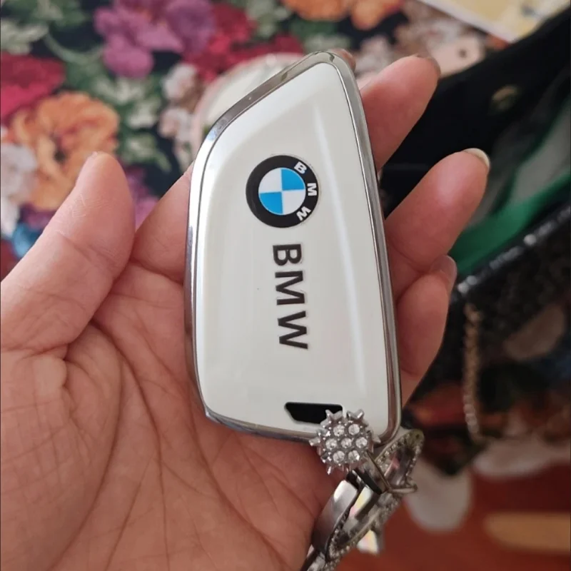 Car Key Case Cover Bag Protector For BMW 530i 550i 320i 1 2 3 4 5 Series118i 225i M240i F20 F21 F30 F31 F25 F01 F02 Car stickers
Car Key Case Cover Bag Protector For BMW 530i 550i 320i 1 2 3 4 5 Series118i 225i M240i F20 F21 F30 F31 F25 F01 F02 Car stickers