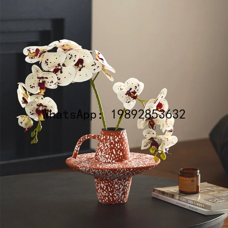 Ceramic Vase Retro Handle Ceramic Jar Flower Vase Floral Arrangement Accessories Terrarium Home Decoration Accessories
Ceramic Vase Retro Handle Ceramic Jar Flower Vase Floral Arrangement Accessories Terrarium Home Decoration Accessories