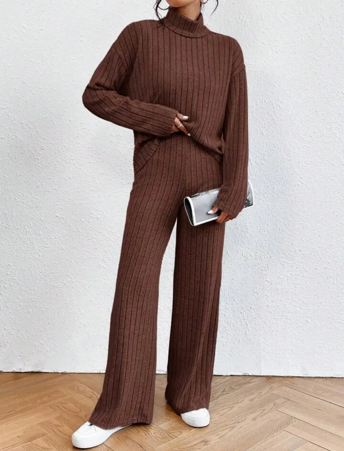 2025 зимние теплые женские костюмы, свободные вязаные топы + высокая талия, широкие брюки, длинные брюки, осенние однотонные повседневные комплекты из двух предметов, женская одежда
2025 зимние теплые женские костюмы, свободные вязаные топы + высокая талия, широкие брюки, длинные брюки, осенние однотонные повседневные комплекты из двух предметов, женская одежда