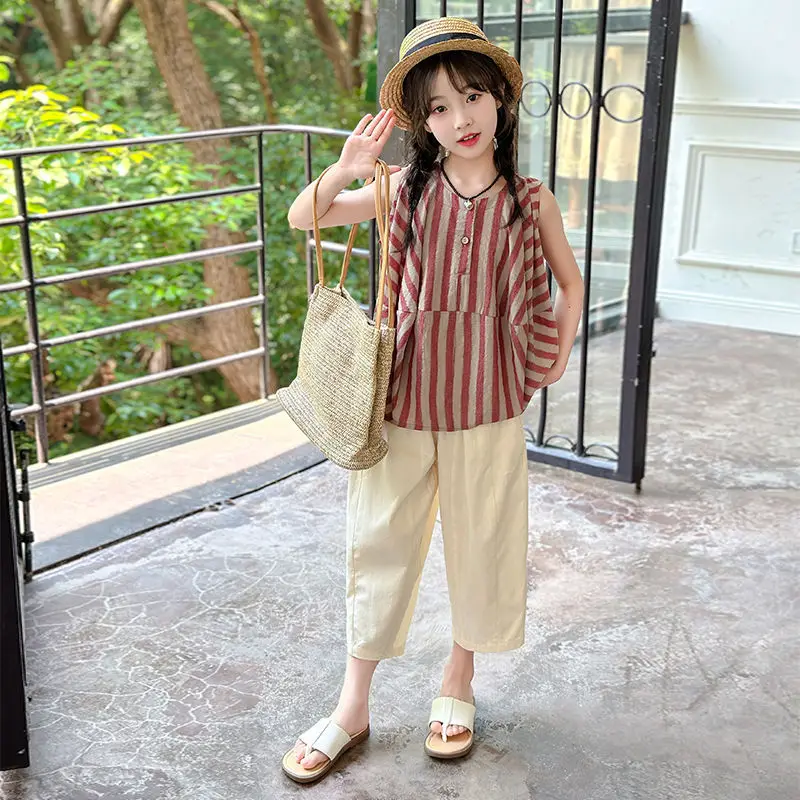 Girls Two-piece Set 2024 Summer New Children's Clothing Western-style Sleeveless Shirt Casual Wide-leg Pants Two-piece Fashion
Girls Two-piece Set 2024 Summer New Children's Clothing Western-style Sleeveless Shirt Casual Wide-leg Pants Two-piece Fashion