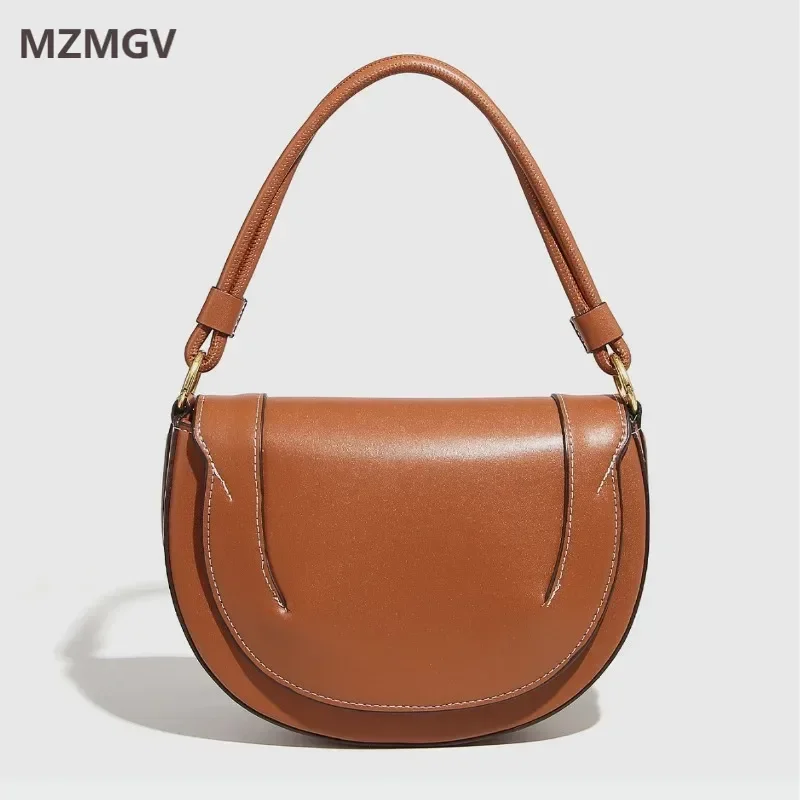 Fashion Magnetic Buckle Flip Cover Saddle Bag Designer Small Flap Handbag PU Leather Wide Strap Crossbody Bag Bolsa Feminina
Fashion Magnetic Buckle Flip Cover Saddle Bag Designer Small Flap Handbag PU Leather Wide Strap Crossbody Bag Bolsa Feminina