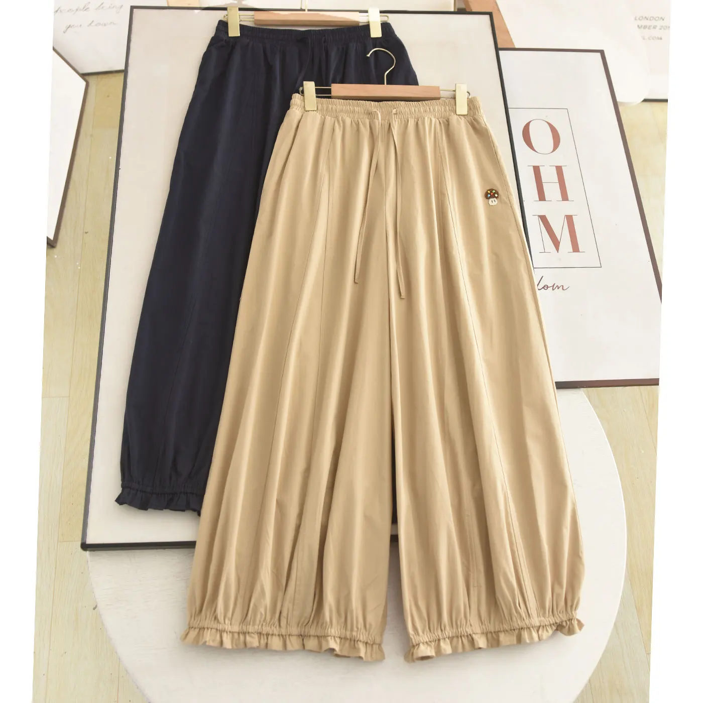 Elegant Mushroom Embroidery High Waist Slimming Casual Eighteen Flower Bud Pants Women's Summer 2026 Domestic D Style
Elegant Mushroom Embroidery High Waist Slimming Casual Eighteen Flower Bud Pants Women's Summer 2026 Domestic D Style