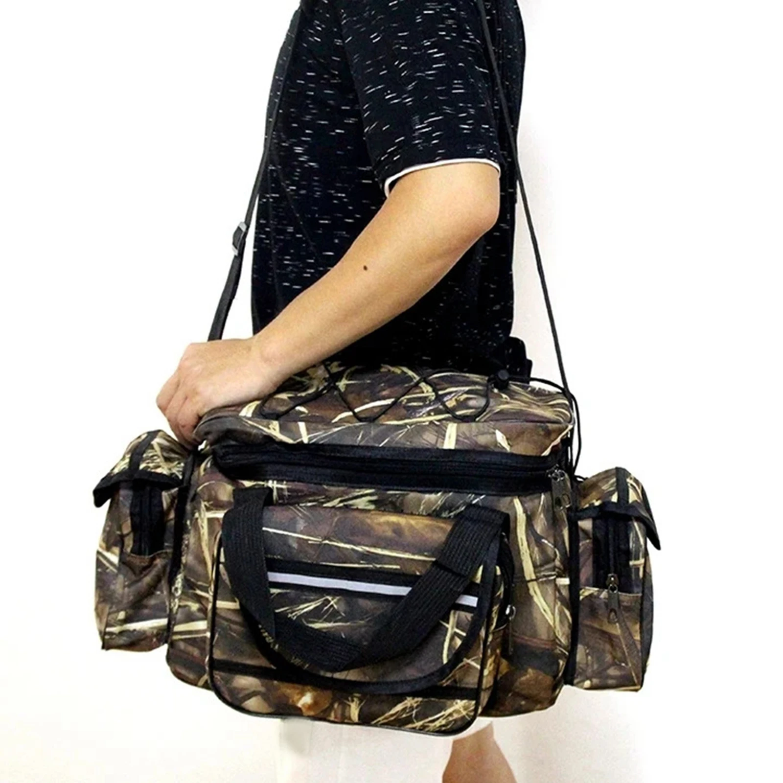 Waterproof nylon fishing bag Large capacity multifunctional fishing tackle bag Double Layer Outdoor Shoulder Bag
Waterproof nylon fishing bag Large capacity multifunctional fishing tackle bag Double Layer Outdoor Shoulder Bag