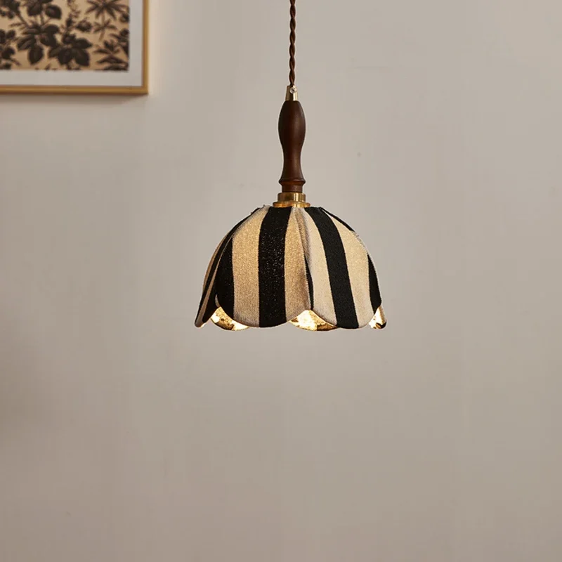 2026 2026 French Style Bedroom Fabric Pendant Light Modern Vintage Home Decoration Dining Room Lamp E27 Kitchen Island Bar Hangi
2026 2026 French Style Bedroom Fabric Pendant Light Modern Vintage Home Decoration Dining Room Lamp E27 Kitchen Island Bar Hangi