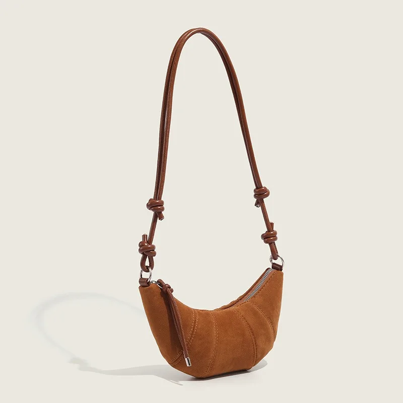 Women's Matte Leather Cow Horn Crossbody Bag Niche Design High-End Stylish Underarm Single Shoulder Bag Fall Winter Collection
Women's Matte Leather Cow Horn Crossbody Bag Niche Design High-End Stylish Underarm Single Shoulder Bag Fall Winter Collection