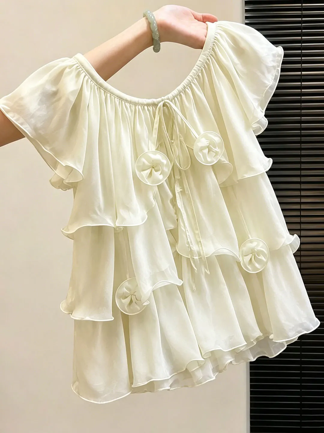 Sweet Elegant Style Short Sleeve Shirt Korean Summer 2026 Slimming Comfortable Beautiful Bow Tie Versatile Comfortable Top
Sweet Elegant Style Short Sleeve Shirt Korean Summer 2026 Slimming Comfortable Beautiful Bow Tie Versatile Comfortable Top